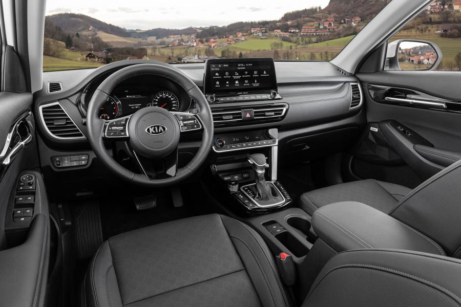 Торпедо Kia Seltos 2020 года  (CIS) (фото 9 из 10)